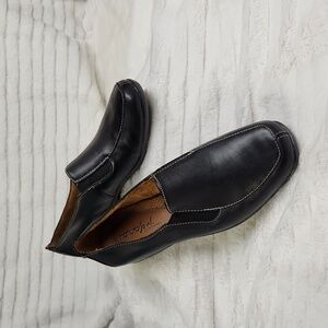 Natural Soul by Naturalizer Black Cajan Slip On Loafers 8W